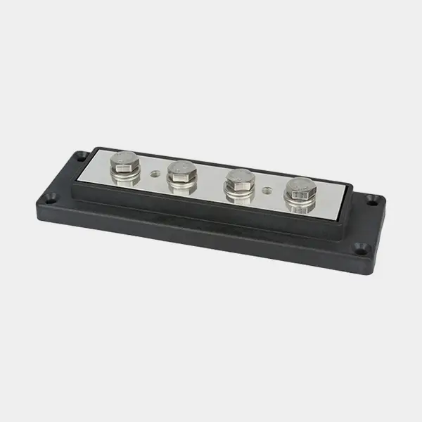 Barrette de connexion Skyllermarks, 4 x M8, max 70 mm², noir (moins) Expédié Aujourd'hui