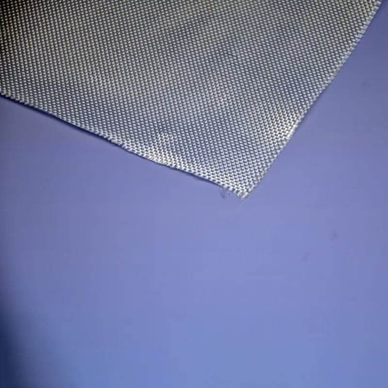 Offre Spéciale Tissu de fibre de verre West System 741-10 Episize Plain Weave Glass Cloth 200 g/m², 1 meter x 10 meter